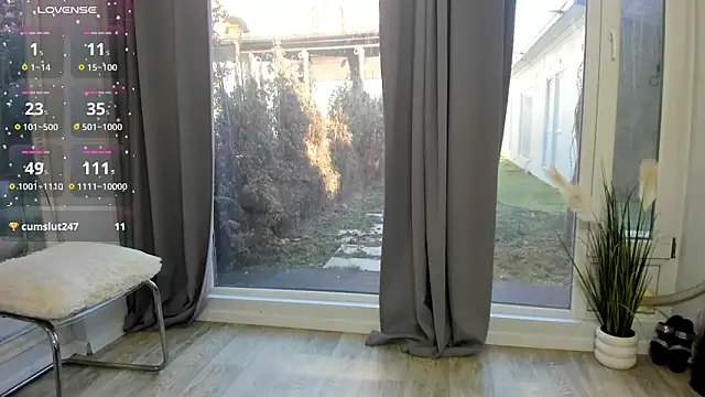 Selena Reeves online show from March 2025 06:54:02 AM