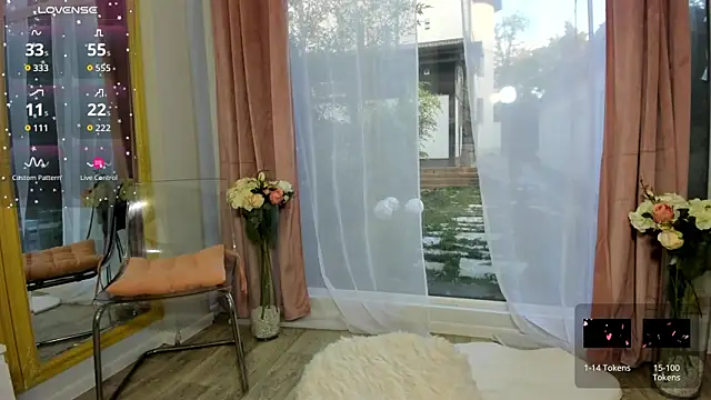 Selena Reeves online show from October 2025 06:01:02 AM