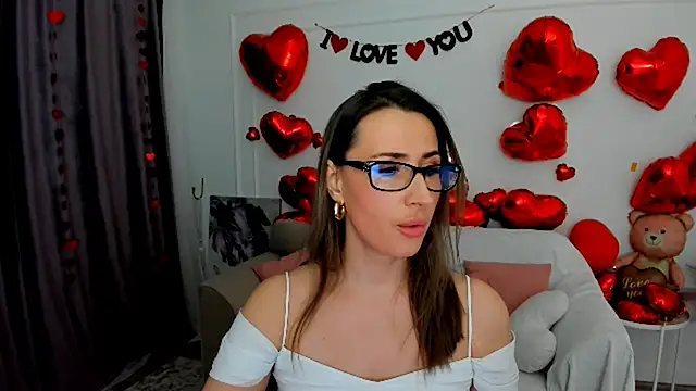 PassionGlow online show from February 2026 03:35:01 AM