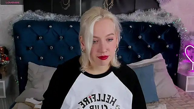 RachelCart online show from January 2025 03:57:01 AM