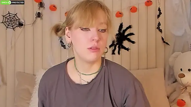 RachelCart online show from October 2025 03:07:02 AM