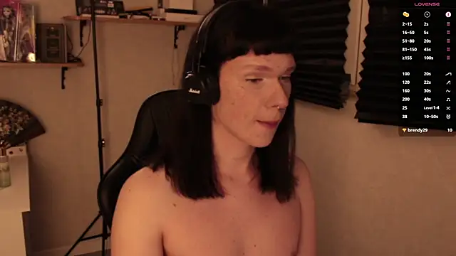 carthylovvve online show from February 2025 07:56:02 PM