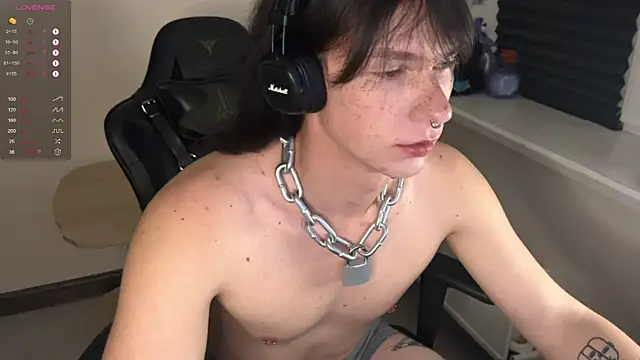 carthylovvve online show from October 2025 03:35:02 PM