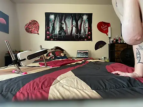 fatfabulous1981 online show from May 2026 10:40:02 PM