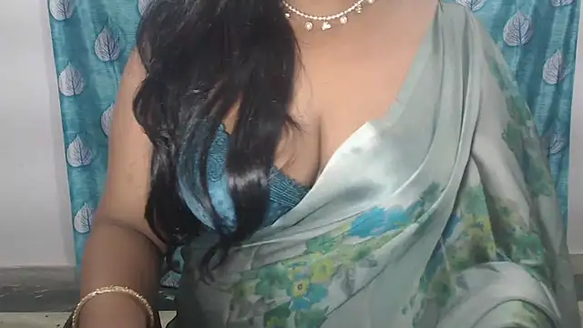 Sophia your online show from March 2026 04:43:01 PM