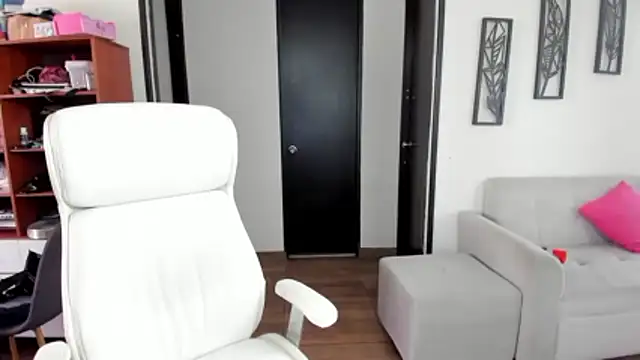 jess 1a online show from February 2026 05:02:01 PM