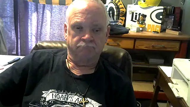 Snapshot of nobledad chatting on March 2025 09:02:02 PM nobledad online show from March 2025 09:02:02 PM