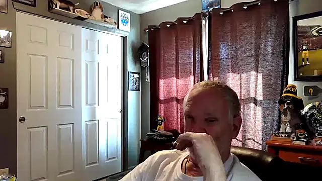 Snapshot of nobledad chatting on December 2025 07:42:02 PM nobledad online show from December 2025 07:42:02 PM