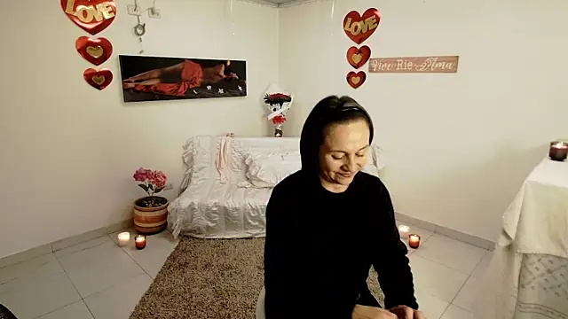 lollita 23  online show from April 2026 07:47:02 PM