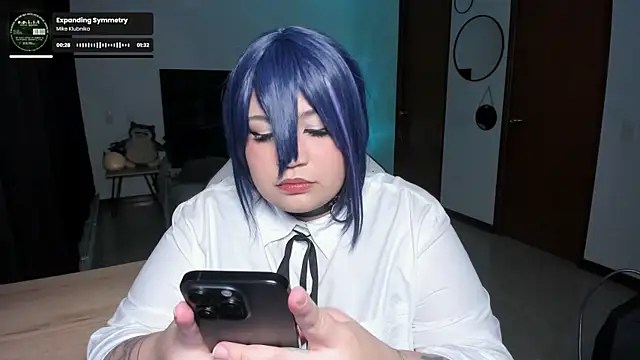 Effyss  online show from December 2025 12:51:01 AM