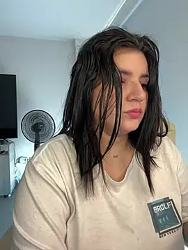 horny roomiess online show from January 2025 04:41:01 PM