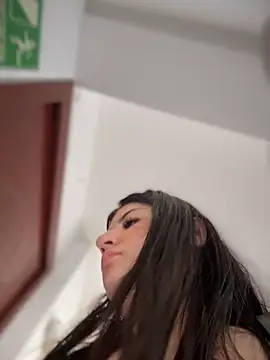 horny roomiess online show from November 2025 01:45:01 PM