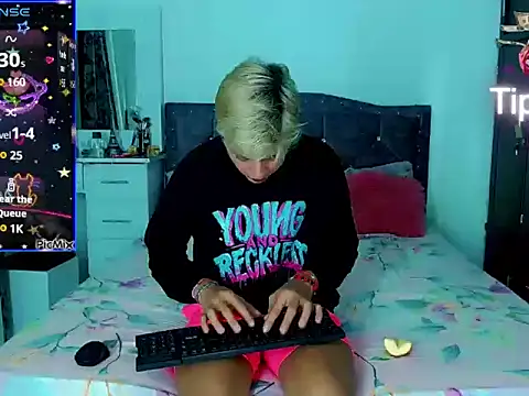 Liamscott  online show from March 2025 05:11:02 AM