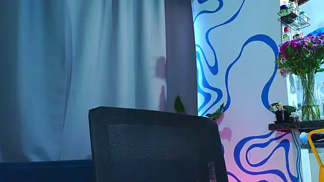 Snapshot of purple_em69 chatting on November 2025 10:45:02 PM purple em69 online show from November 2025 10:45:02 PM