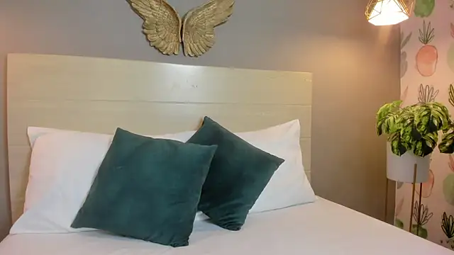 Snapshot of linda_montoya chatting on March 2026 07:10:02 PM linda montoya online show from March 2026 07:10:02 PM