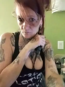 renegade vyxxen online show from March 2025 06:43:01 AM