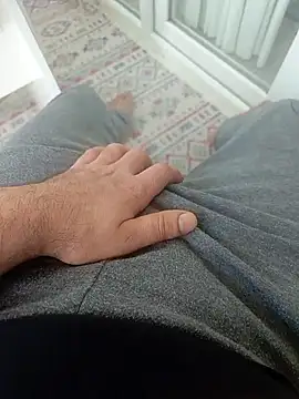 Lion323221 online show from April 2026 10:54:01 AM