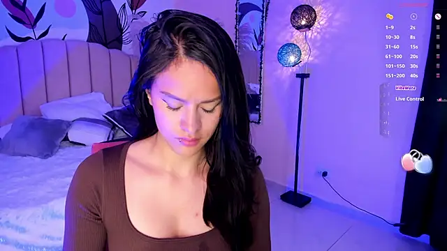 katherin smith  online show from February 2025 07:40:02 PM