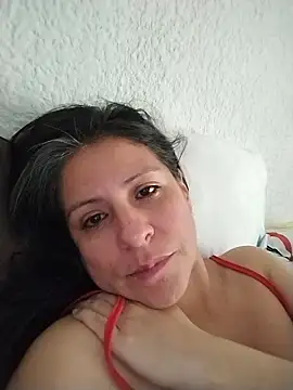 Snapshot of LucifernandaSw chatting on January 2025 12:58:01 PM LucifernandaSw online show from January 2025 12:58:01 PM