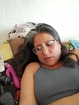 Snapshot of LucifernandaSw chatting on January 2025 03:47:01 PM LucifernandaSw online show from January 2025 03:47:01 PM