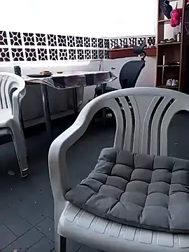 Snapshot of Themadhatter90 chatting on February 2025 12:02:02 PM Themadhatter90 online show from February 2025 12:02:02 PM