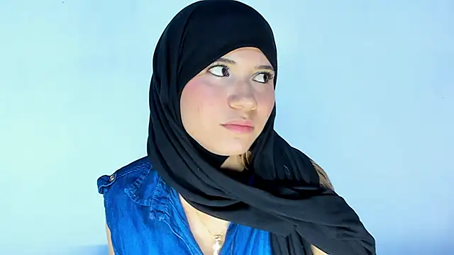 Snapshot of hanaa_18 chatting on January 2025 02:36:01 AM hanaa 18 online show from January 2025 02:36:01 AM