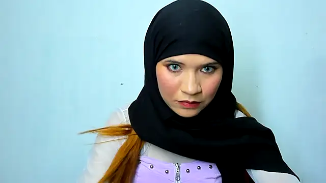 Snapshot of hanaa_18 chatting on February 2025 09:37:02 PM hanaa 18 online show from February 2025 09:37:02 PM