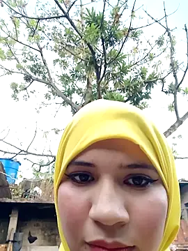 Snapshot of hanaa_18 chatting on February 2025 10:43:02 PM hanaa 18 online show from February 2025 10:43:02 PM