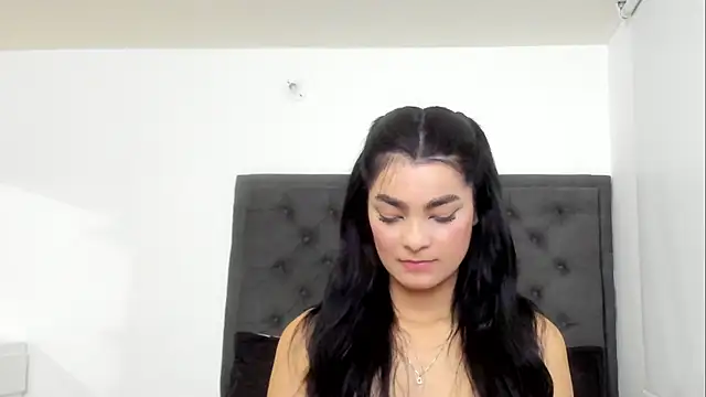 sara evans02 online show from December 2024 05:28:02 AM