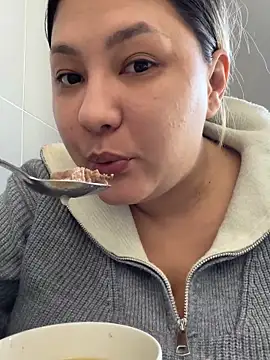 Snapshot of Olivialili chatting on February 2025 10:03:02 AM Olivialili online show from February 2025 10:03:02 AM