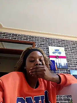 Dellah26 online show from October 2025 06:30:01 PM