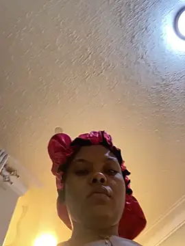 Snapshot of Dellah26 chatting on December 2025 07:12:01 AM Dellah26 online show from December 2025 07:12:01 AM