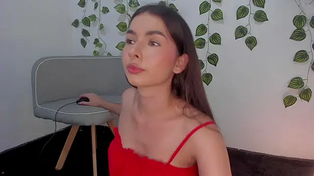 Coralinee 01 online show from December 2024 08:42:01 PM