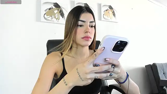 Snapshot of MerySummer chatting on January 2025 09:41:01 PM MerySummer online show from January 2025 09:41:01 PM