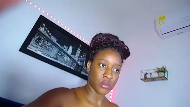 Snapshot of pleassing_ebonny chatting on January 2025 11:24:01 AM pleassing ebonny online show from January 2025 11:24:01 AM