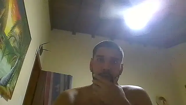 Snapshot of Luksmen chatting on March 2025 10:42:01 PM Luksmen online show from March 2025 10:42:01 PM