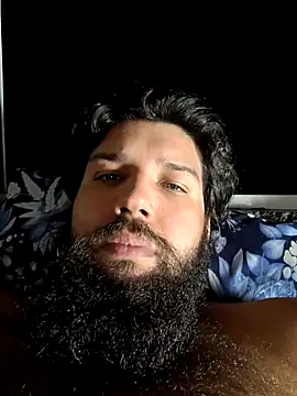 Snapshot of Luksmen chatting on October 2025 01:22:01 AM Luksmen online show from October 2025 01:22:01 AM