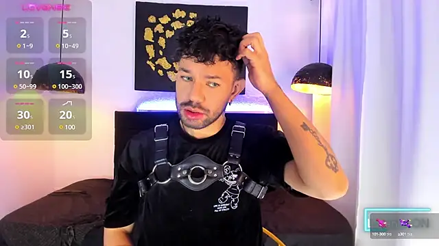 Snapshot of LatinMilk_ chatting on January 2025 05:15:01 PM LatinMilk online show from January 2025 05:15:01 PM