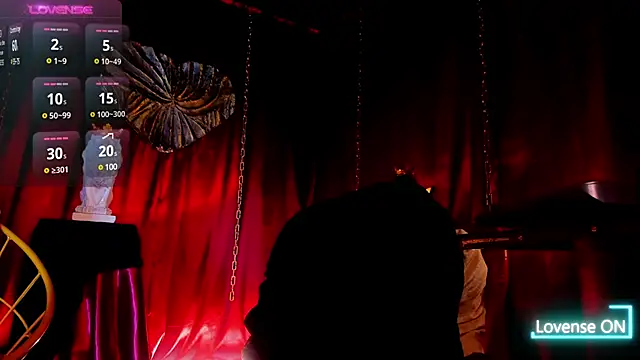 Snapshot of LatinMilk_ chatting on February 2025 09:19:01 AM LatinMilk online show from February 2025 09:19:01 AM