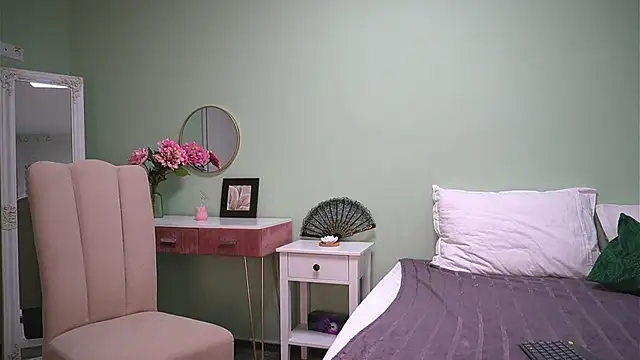 HaileyMoonn online show from September 2025 03:30:01 AM