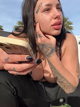 sexynalaa online show from February 2025 05:50:01 PM