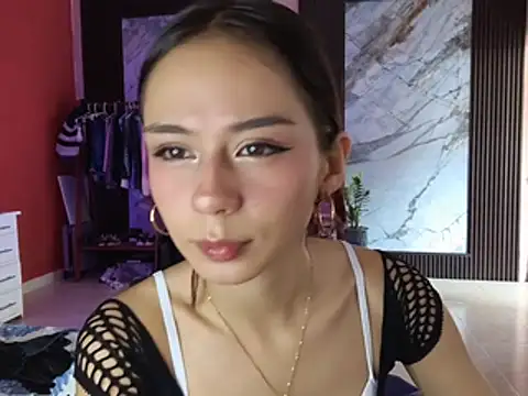 cute roxana  online show from July 2026 04:05:02 PM