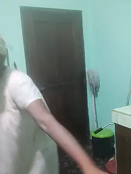 Kunchiii online show from February 2026 03:33:01 PM