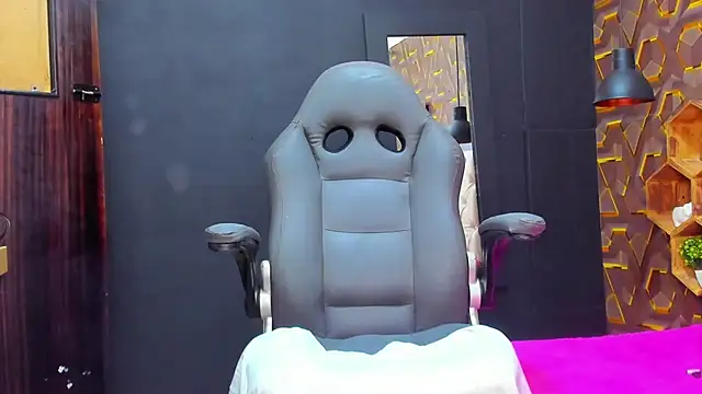 deyy madissonn online show from January 2025 09:57:01 PM