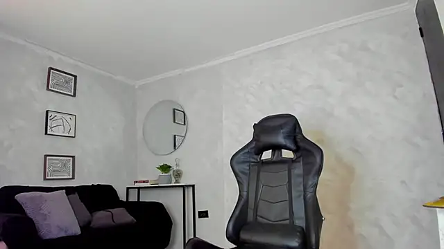 deyy madissonn online show from March 2026 08:14:01 PM