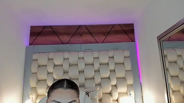 Snapshot of Helleamazing chatting on February 2025 06:50:02 AM Helleamazing online show from February 2025 06:50:02 AM