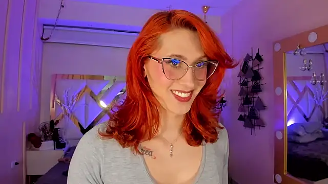 Juliana Saenzz online show from March 2025 12:16:01 PM