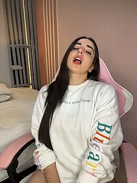 Victoria-And1 online show from February 2026 01:33:01 AM