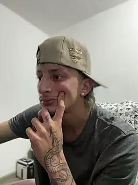 Snapshot of Scott_sex7 chatting on February 2026 04:02:01 AM Scott sex7 online show from February 2026 04:02:01 AM