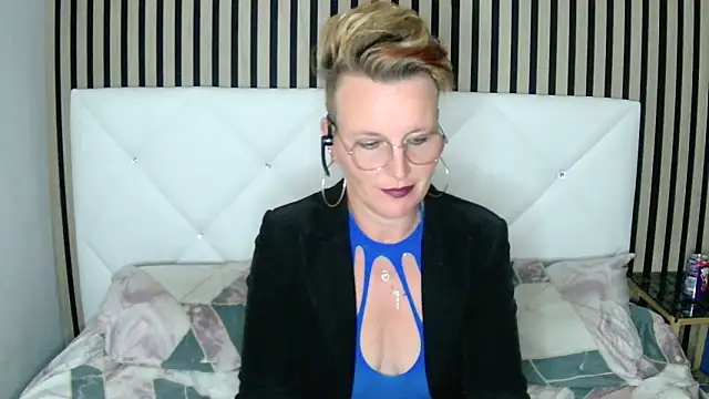 Snapshot of xxNoeliaxx chatting on January 2025 03:02:01 PM xxNoeliaxx online show from January 2025 03:02:01 PM